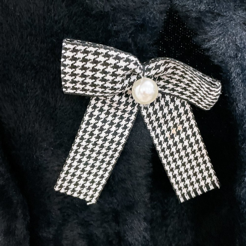 98% NEW MAJE BLACK FUR SWEATER, WITH BOW - Picture 9 of 9
